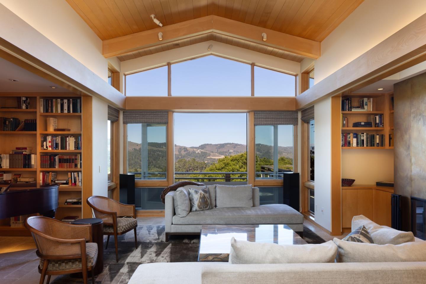 5473 Quail Meadows Drive