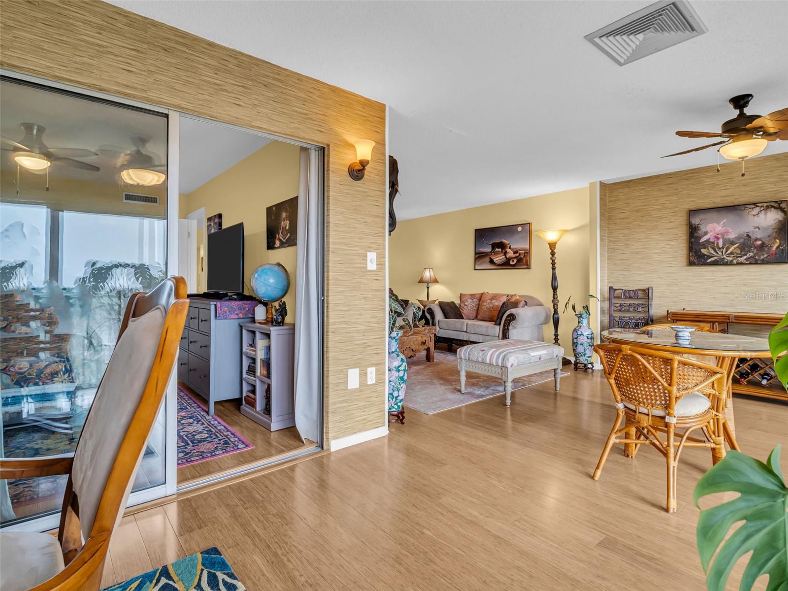 90 S HIGHLAND AVE #423