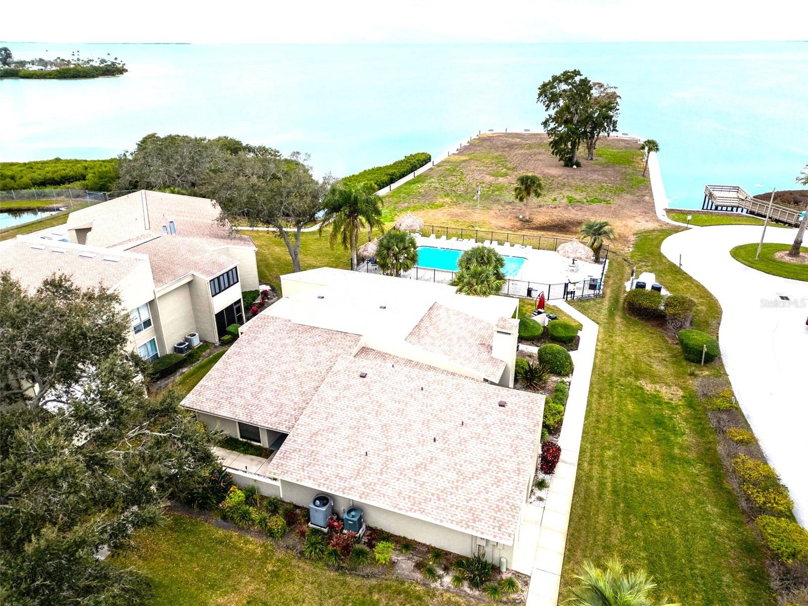 401 WINDRUSH BAY DR