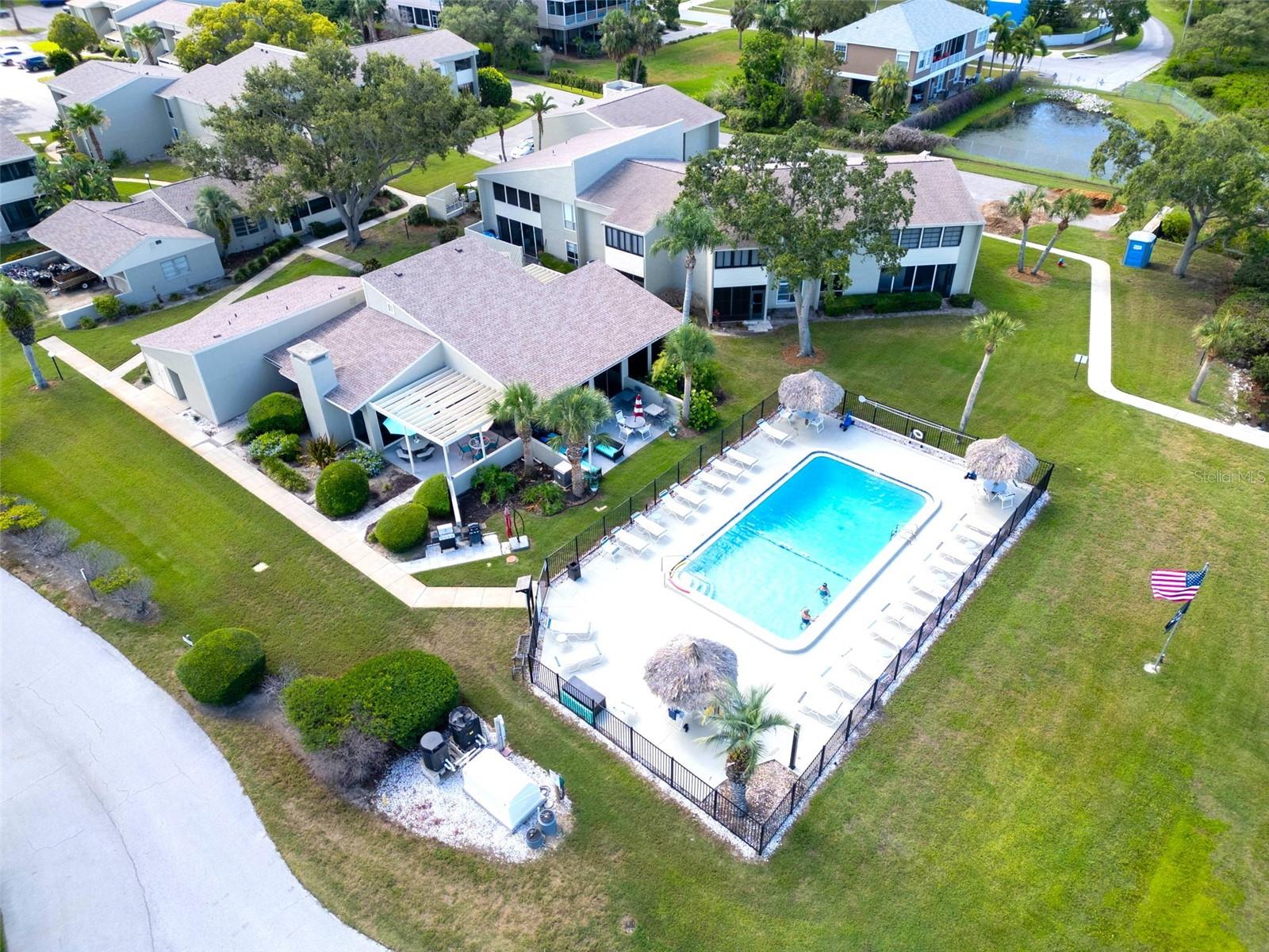 401 WINDRUSH BAY DR