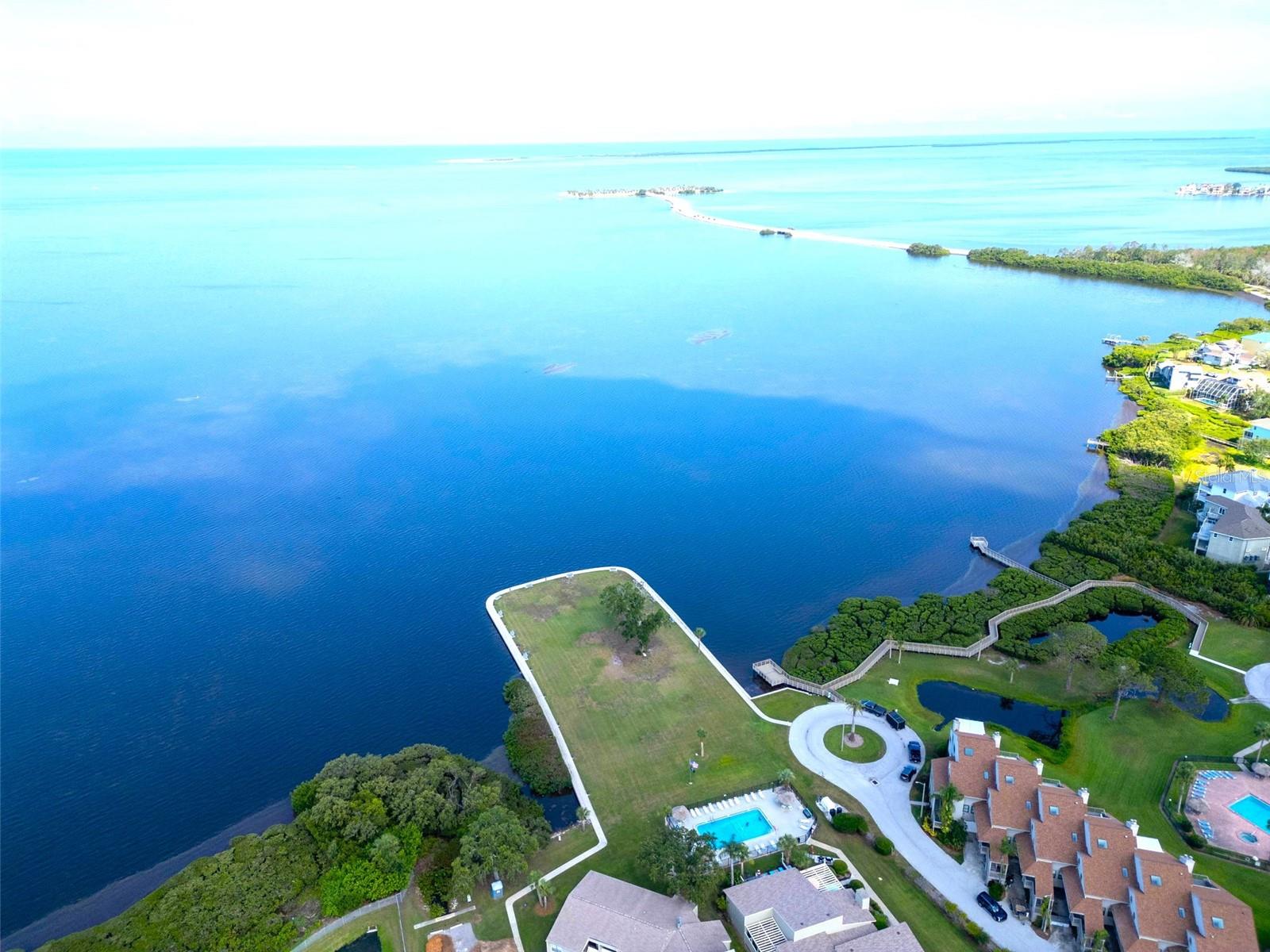 401 WINDRUSH BAY DR