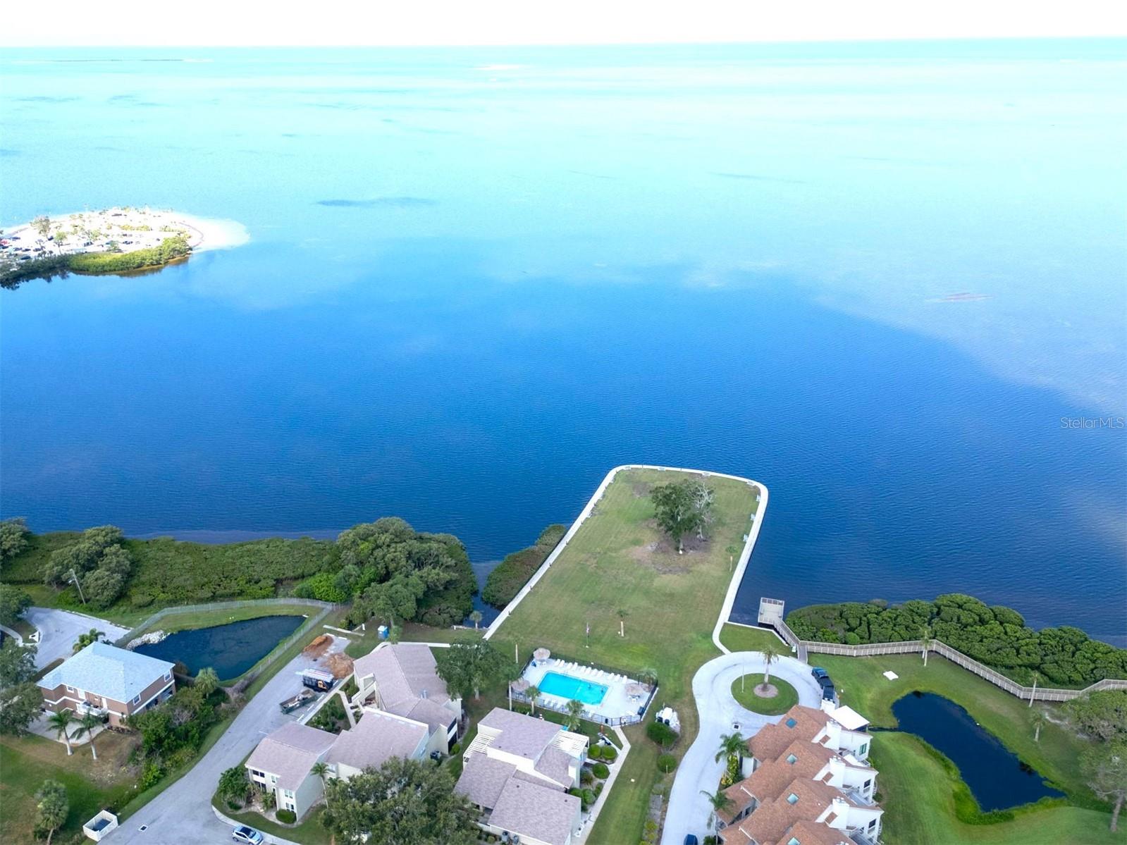 401 WINDRUSH BAY DR