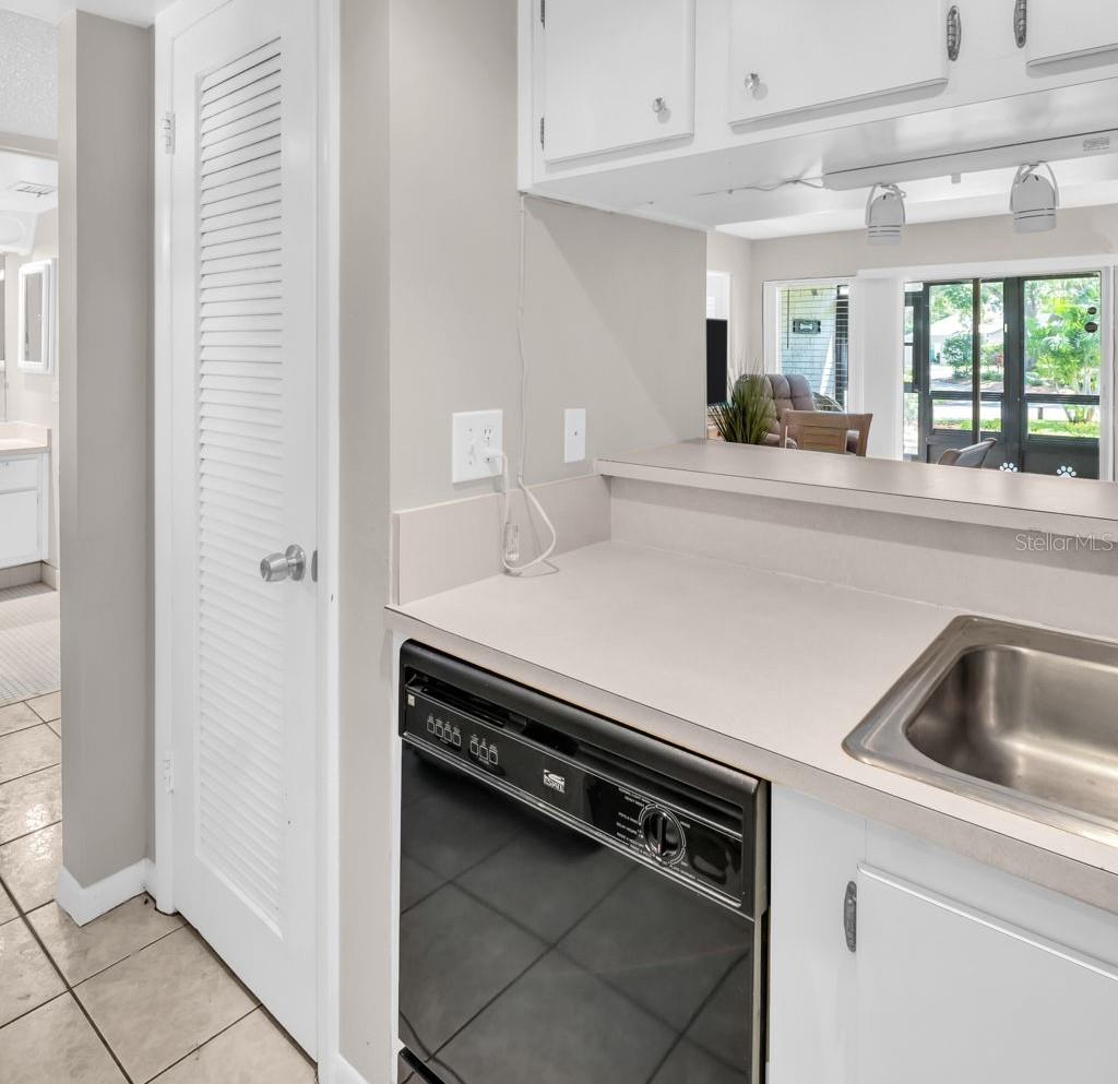 401 WINDRUSH BAY DR