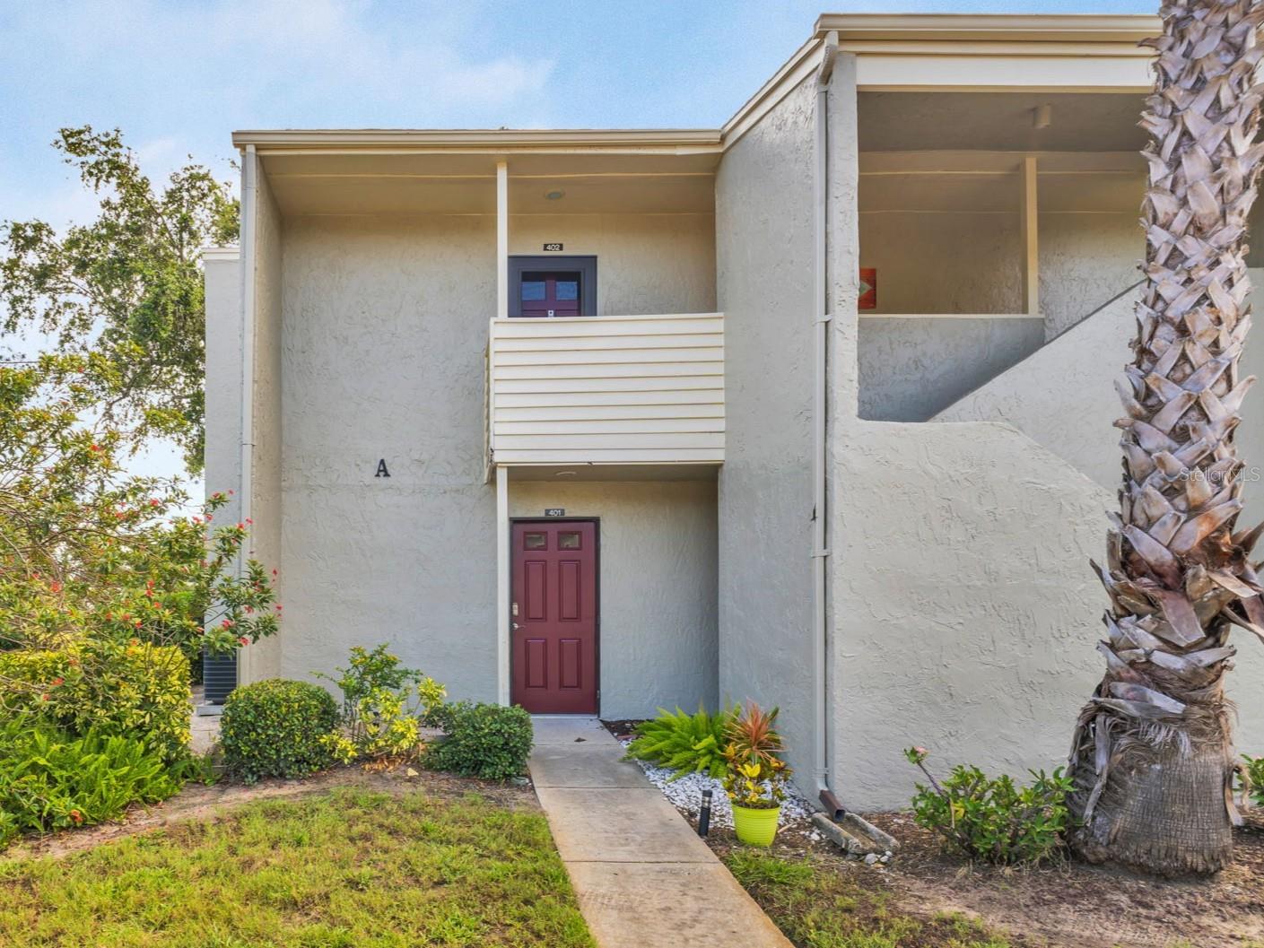 401 WINDRUSH BAY DR