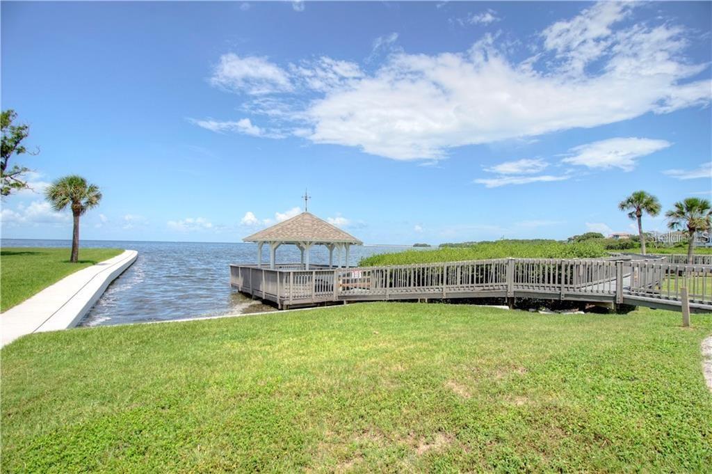 401 WINDRUSH BAY DR