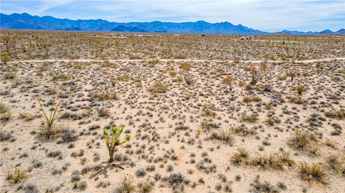 Lot 5 S Desert View