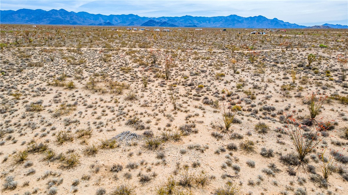 Lot 5 S Desert View