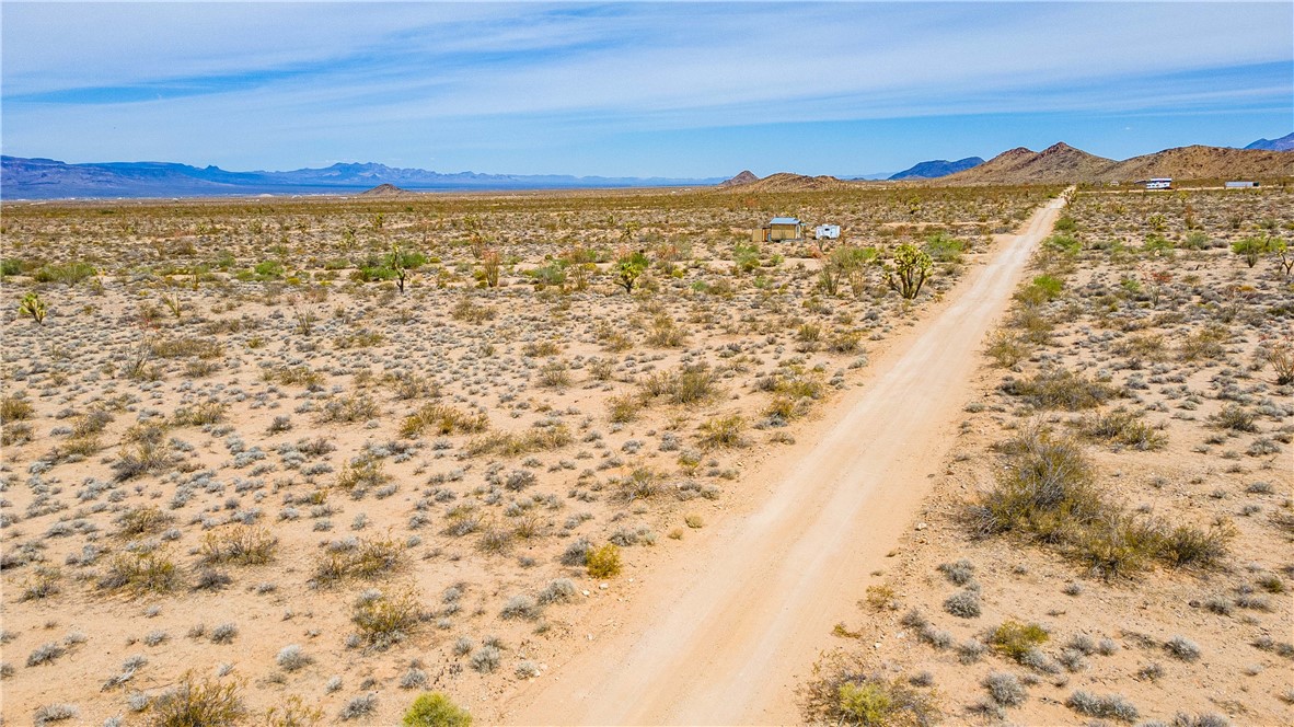 Lot 5 S Desert View