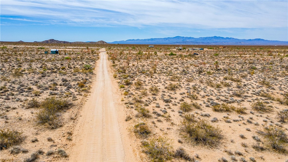 Lot 5 S Desert View