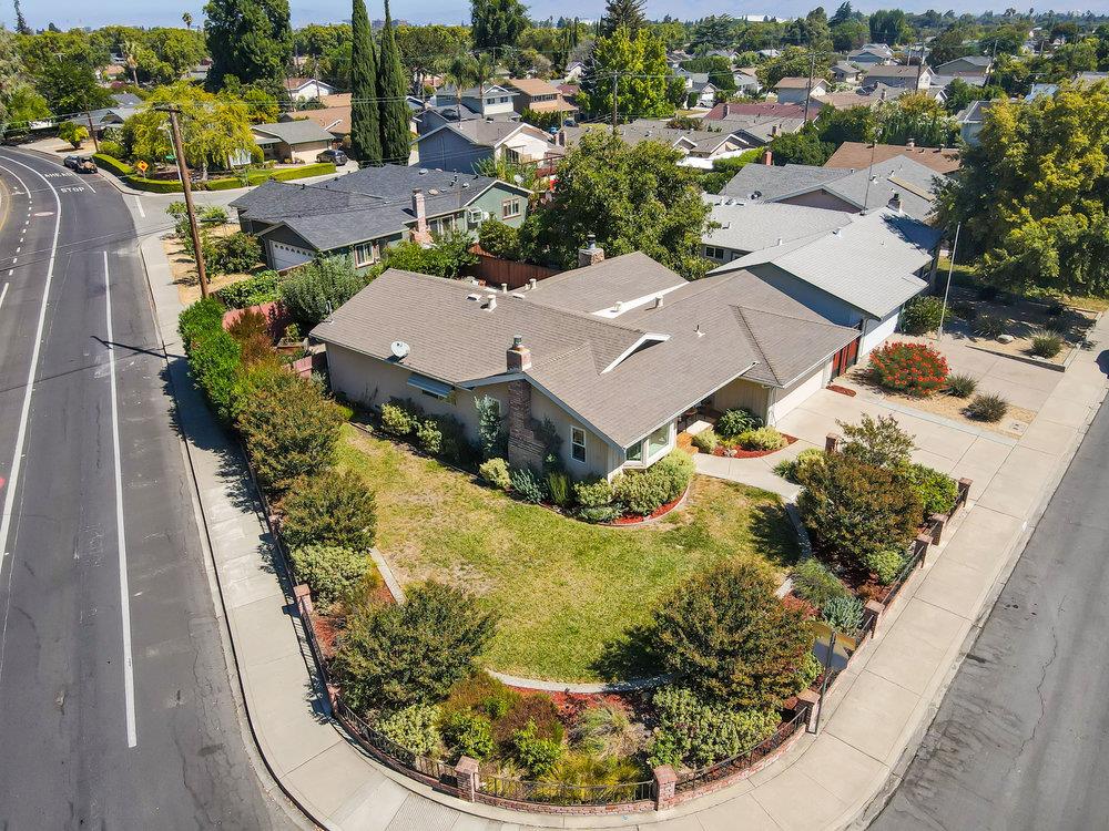 3141 Mark AVE