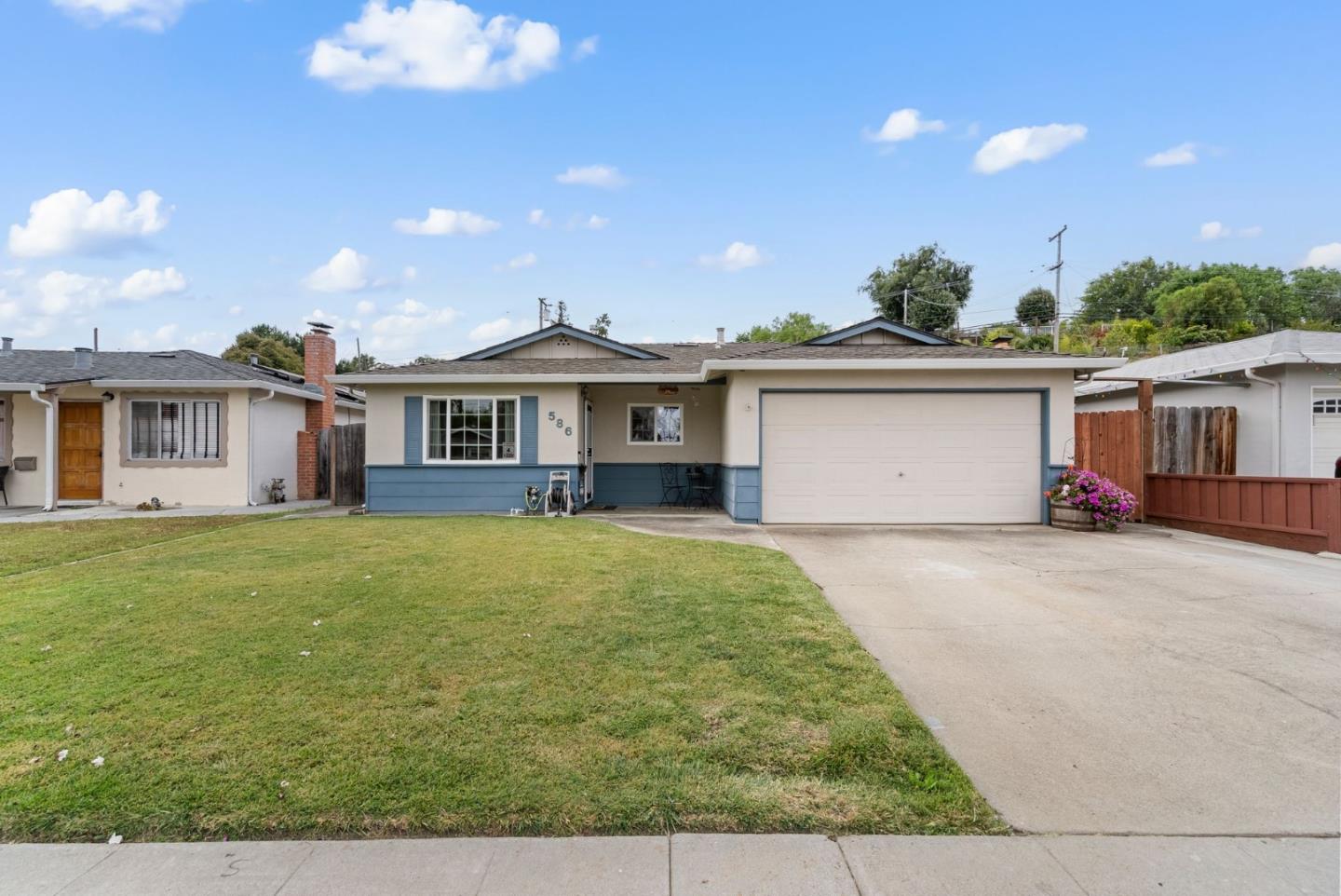 586 Continental DR