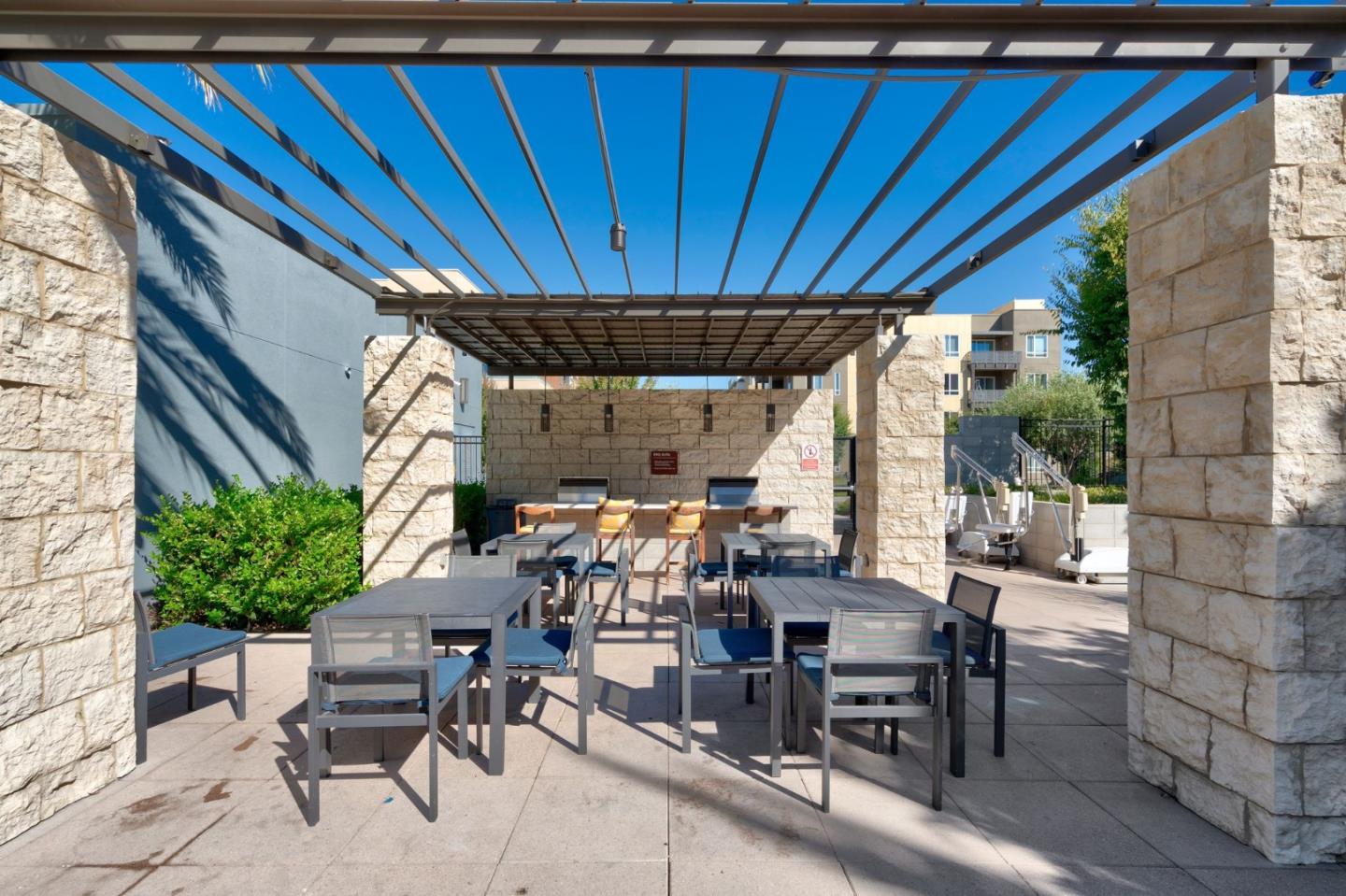 45228 Tom Blalock ST 303