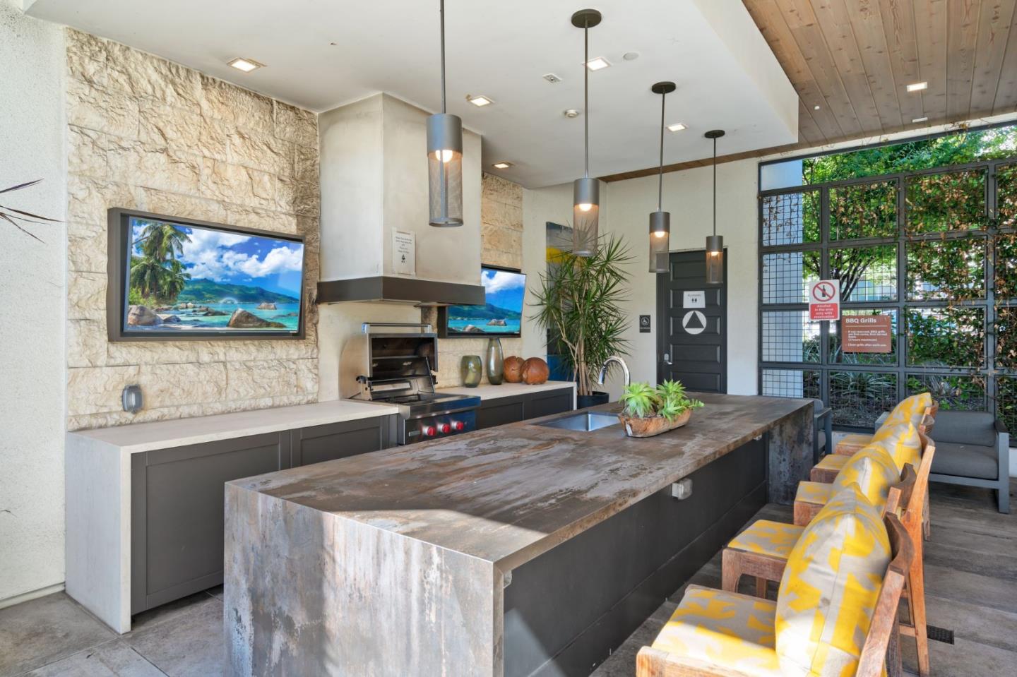 45228 Tom Blalock ST 303