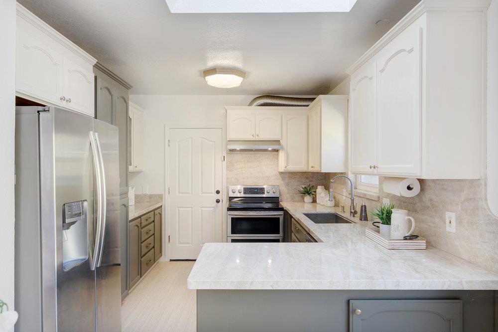 19055 Malaguerra AVE