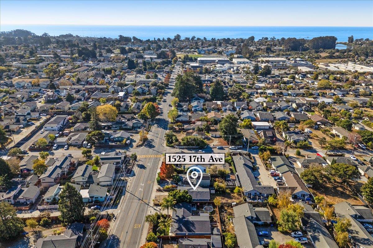 1525 17th AVE