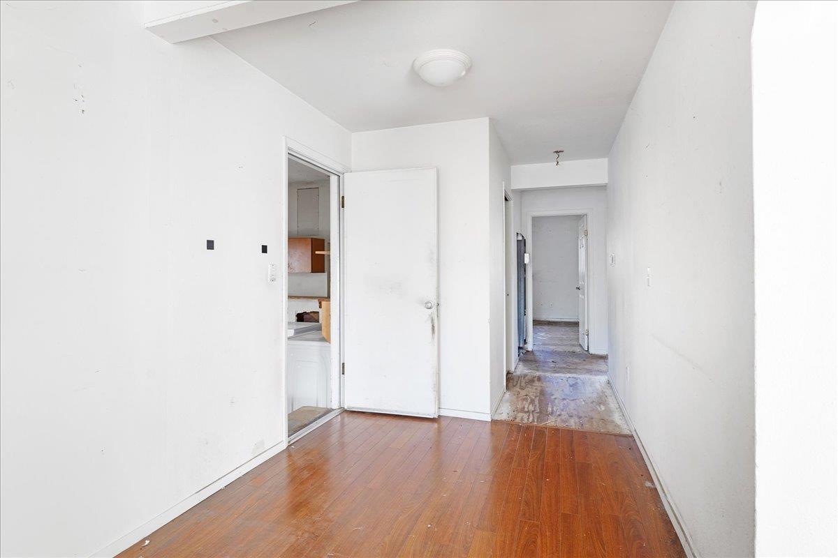 1525 17th AVE