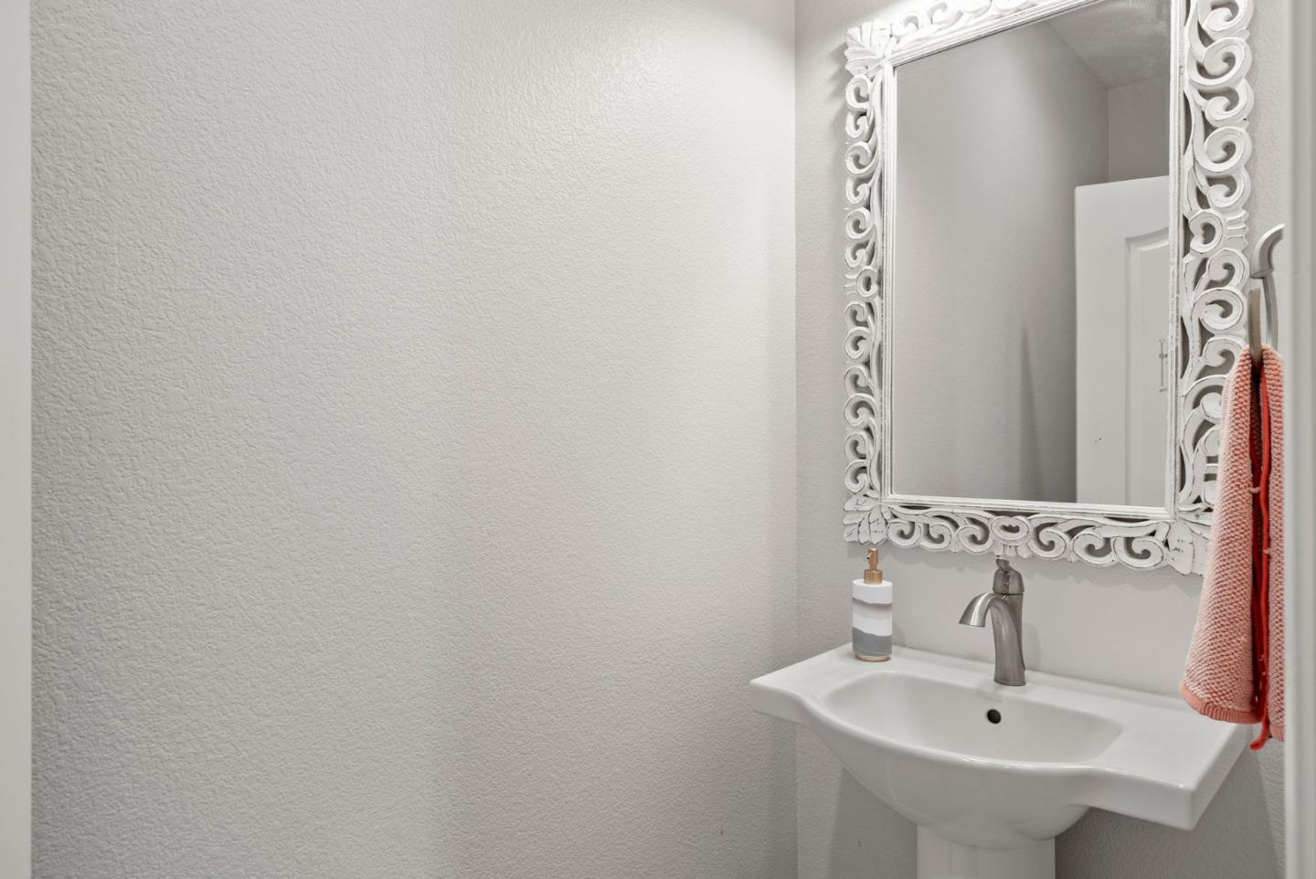 2758 Montecito Vista WAY 3