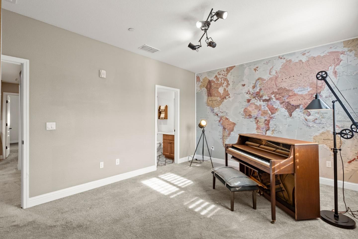 2758 Montecito Vista WAY 3