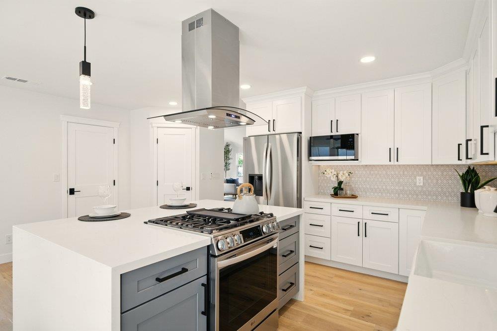 311 Lassenpark CIR