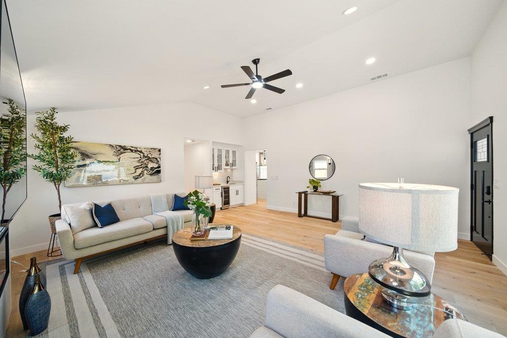 311 Lassenpark CIR