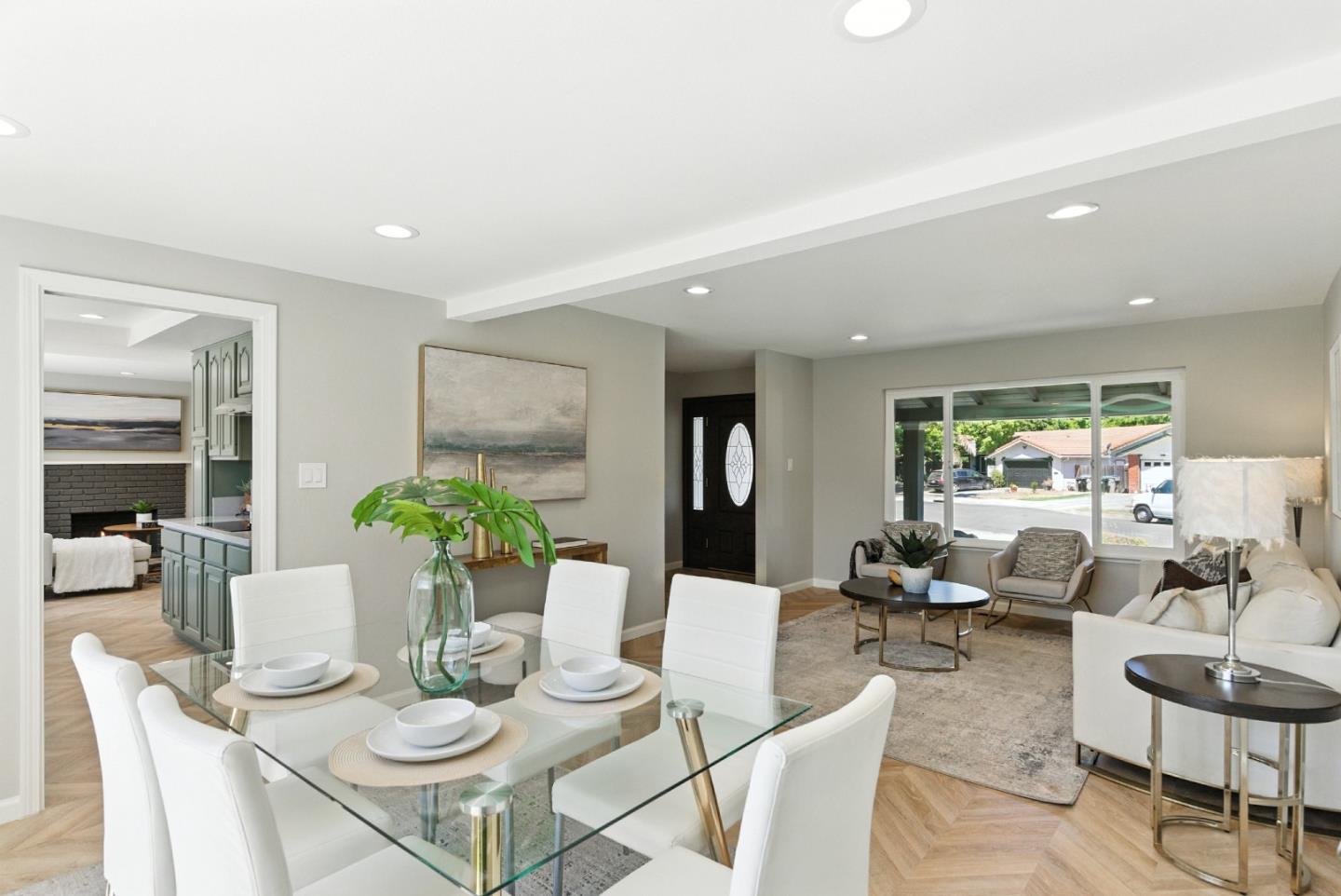2924 Via Encinitas