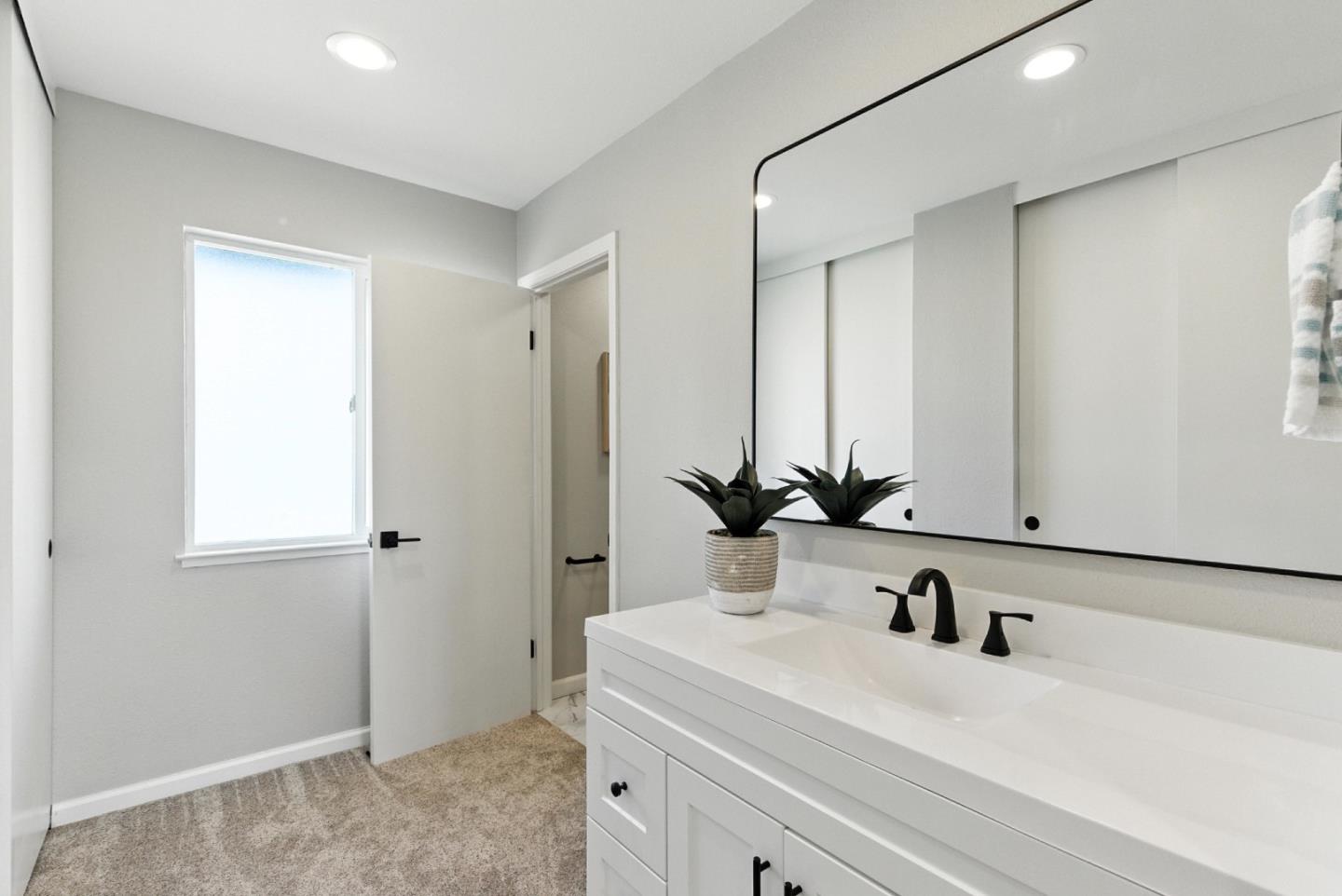 2924 Via Encinitas