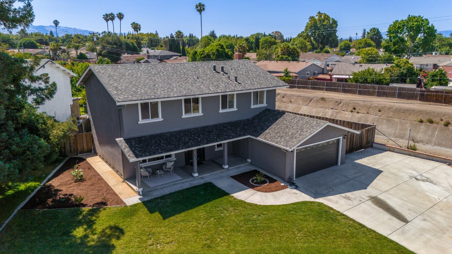 2924 Via Encinitas