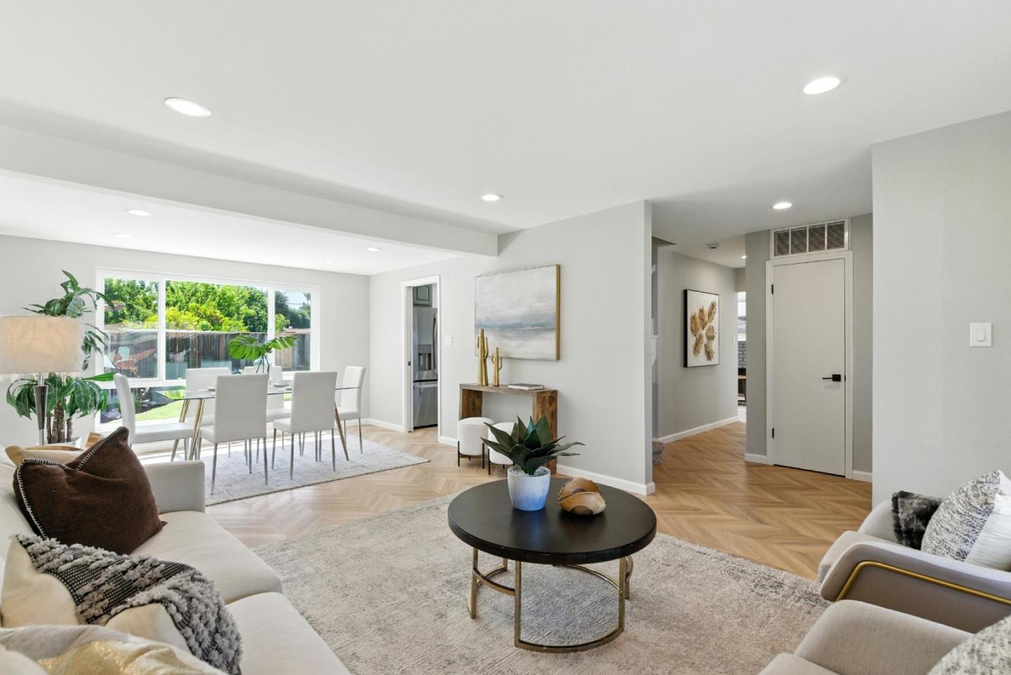 2924 Via Encinitas