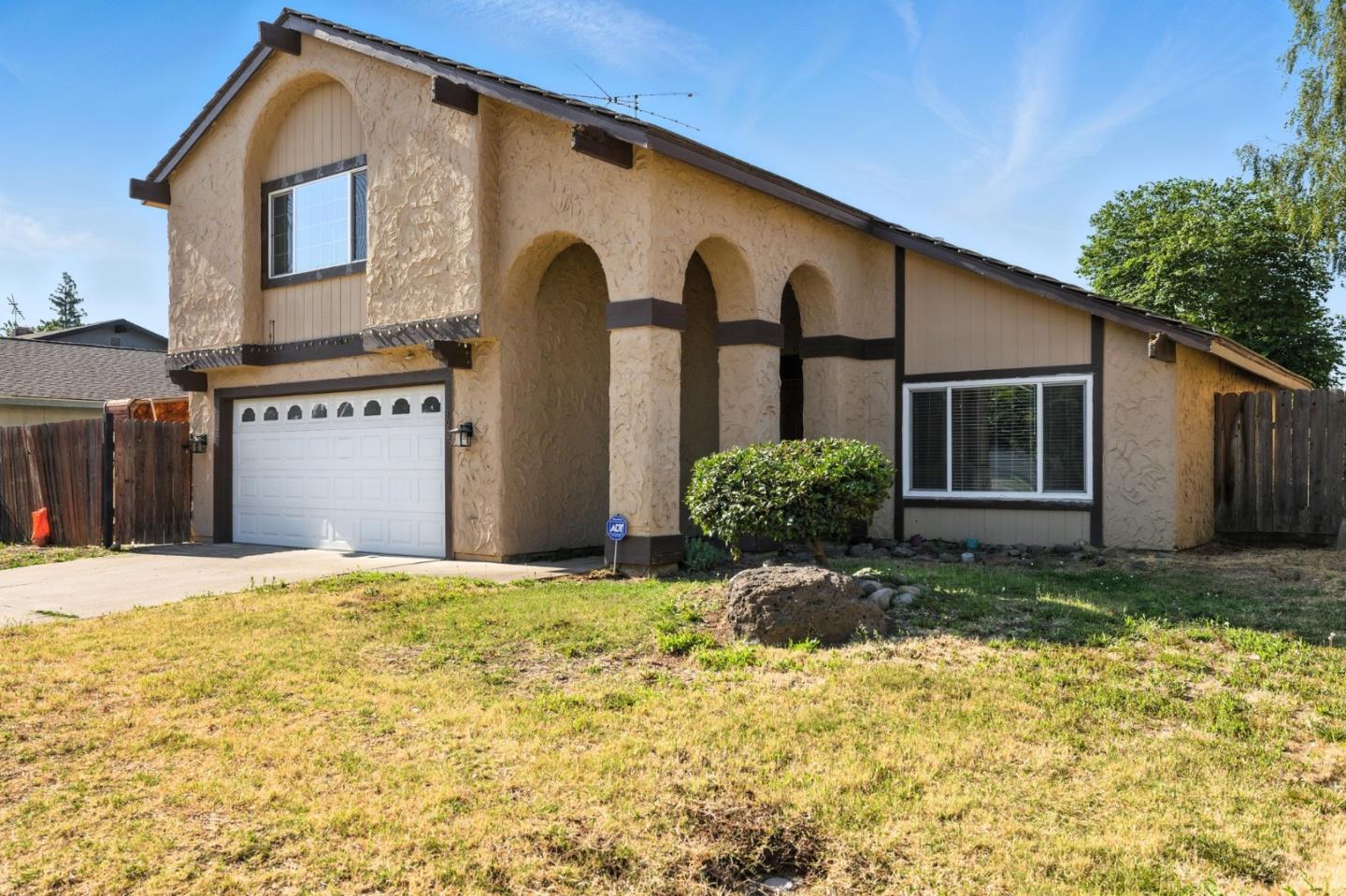 8929 Red Leaf Way