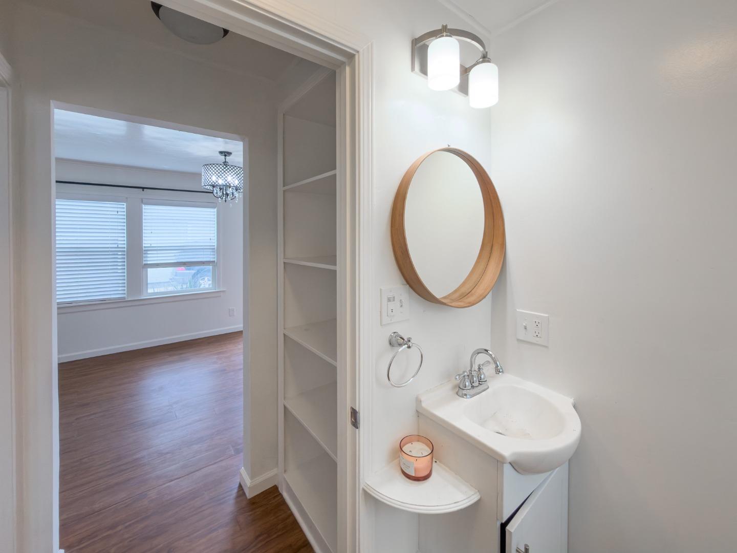 21661 East Cliff Drive