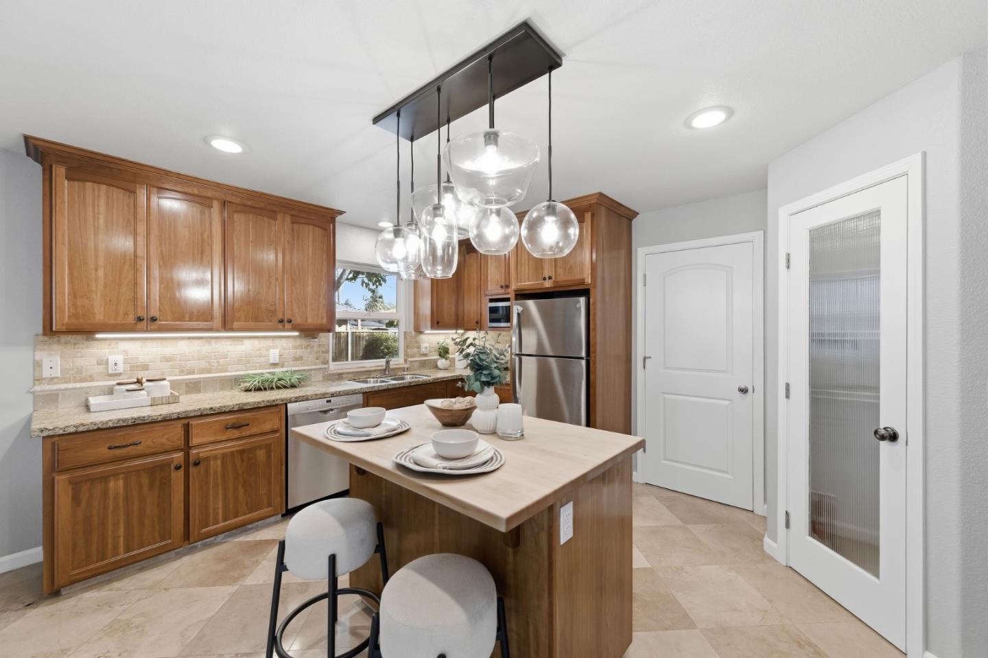 61 North Leigh Avenue