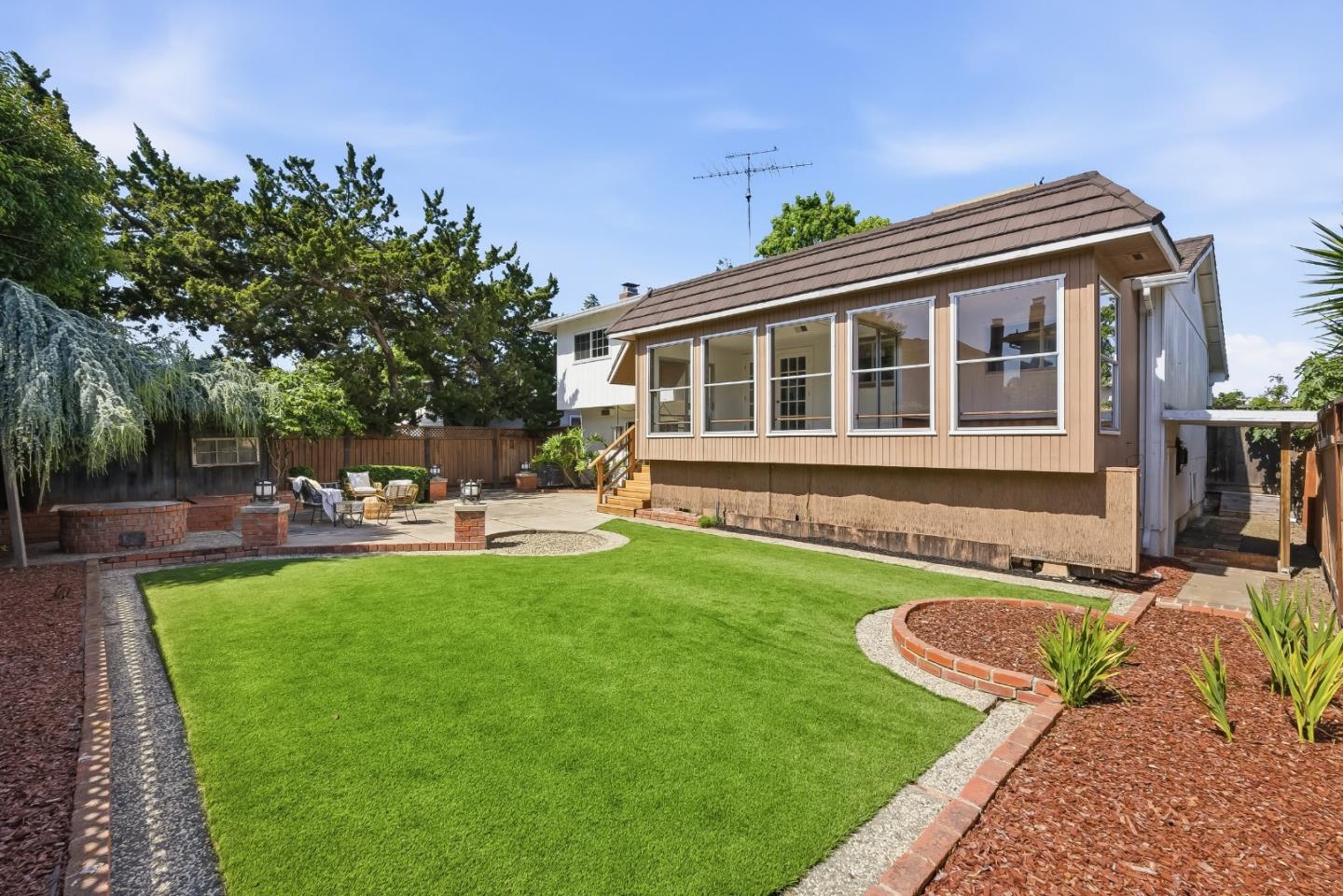5527 Oak Park Drive