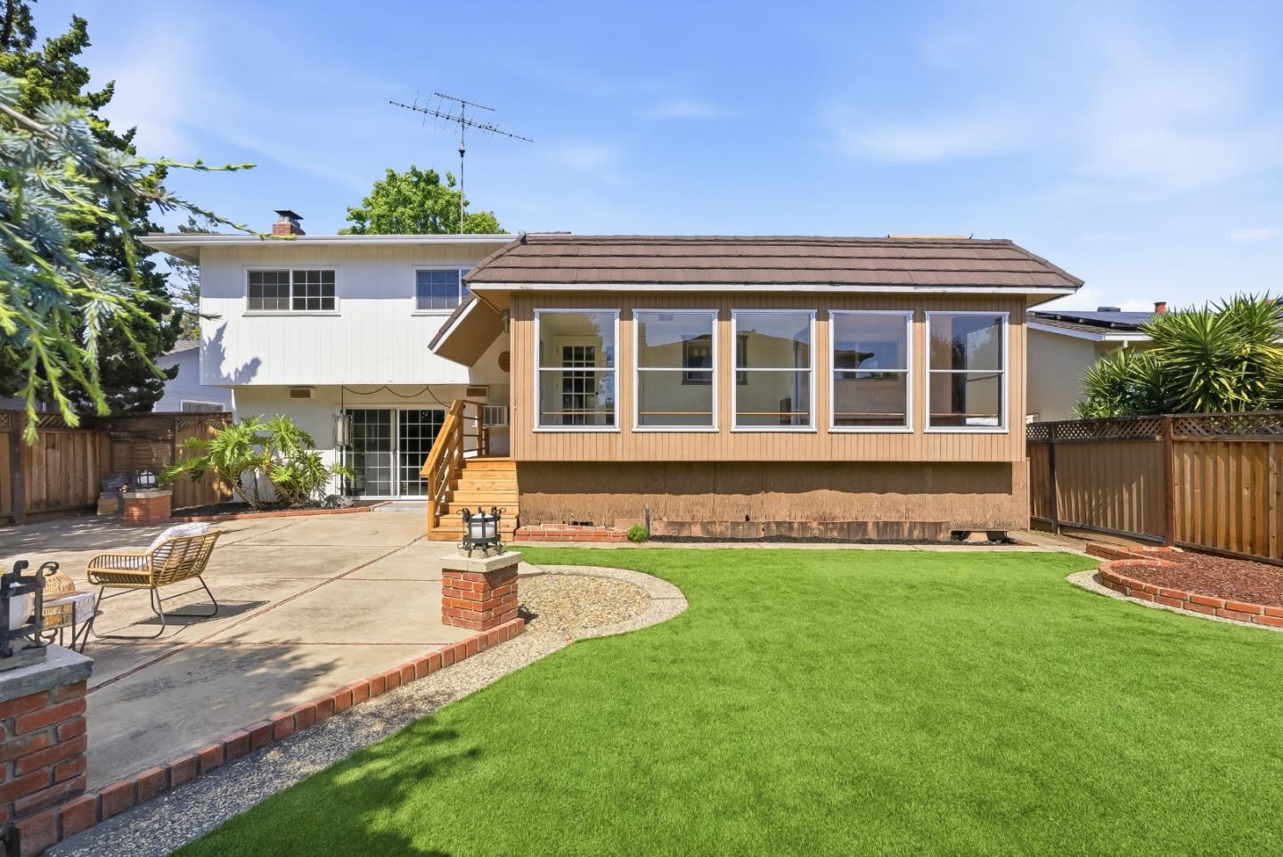 5527 Oak Park Drive