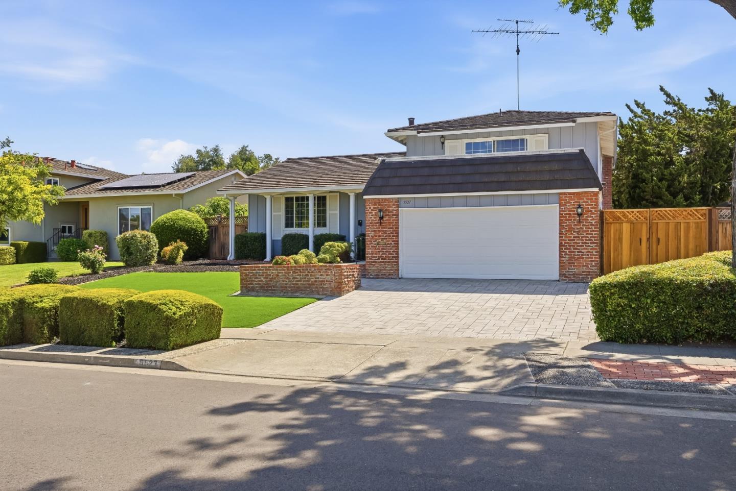 5527 Oak Park Drive