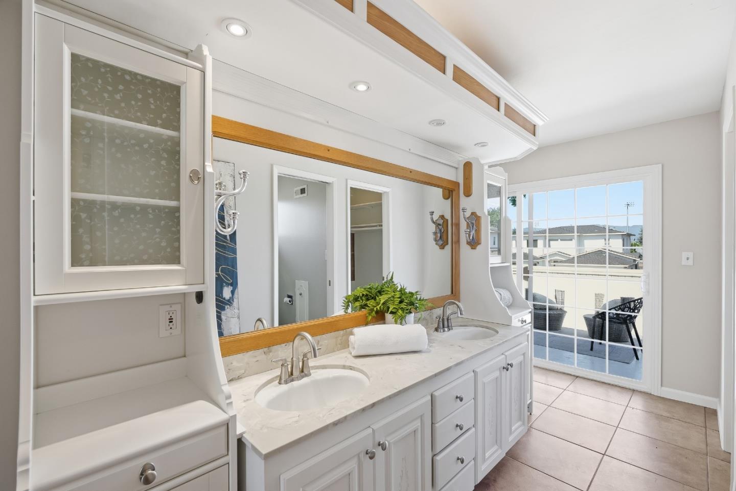 5527 Oak Park Drive