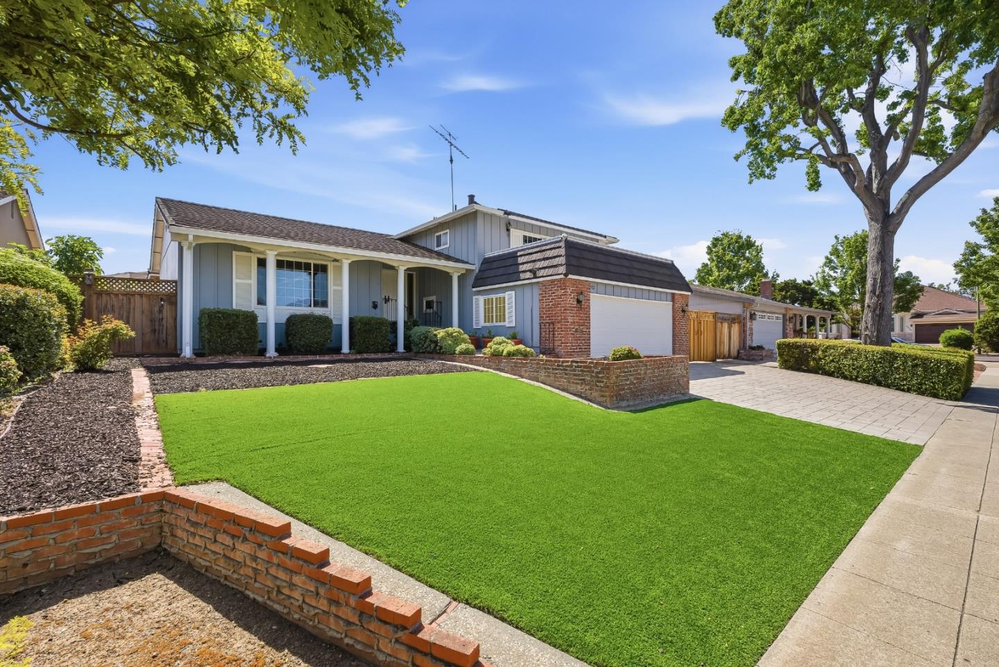 5527 Oak Park Drive
