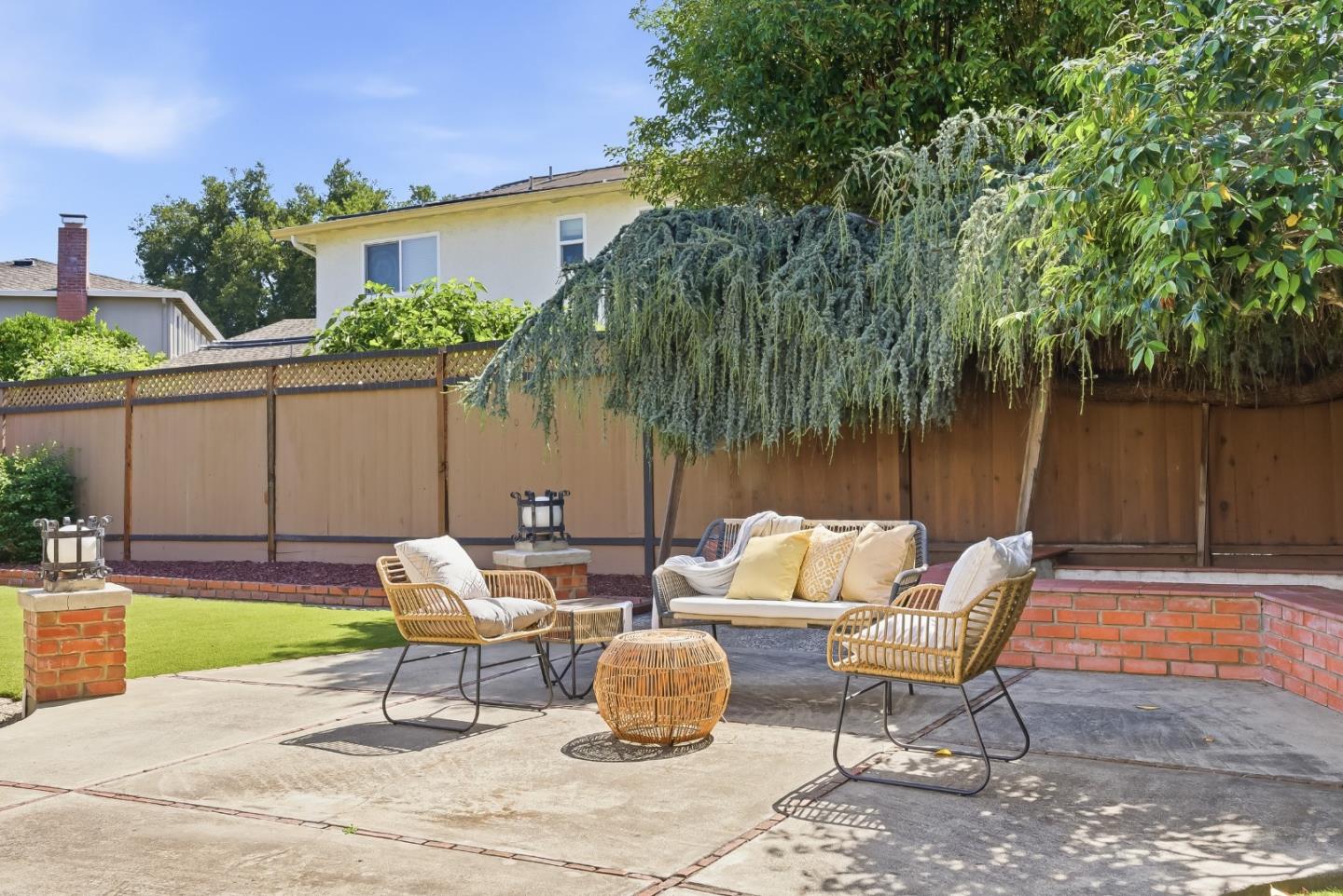 5527 Oak Park Drive