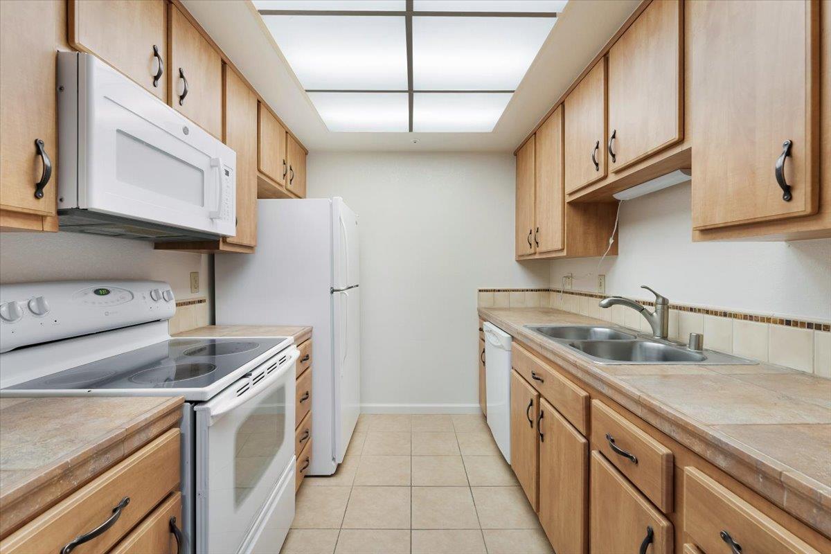 Willowbrook LN Unit: 86