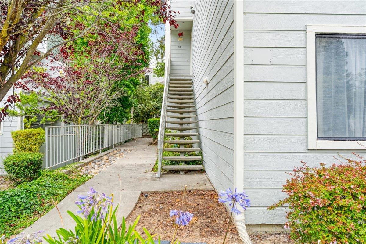 Willowbrook LN Unit: 86