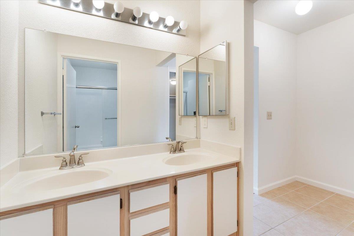 Willowbrook LN Unit: 86