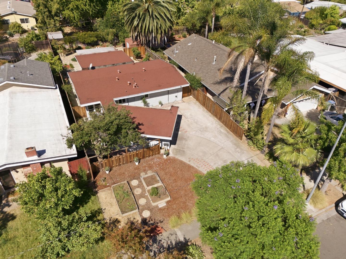 537 Mayellen AVE