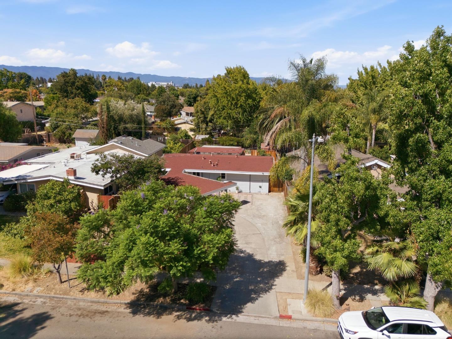 537 Mayellen AVE