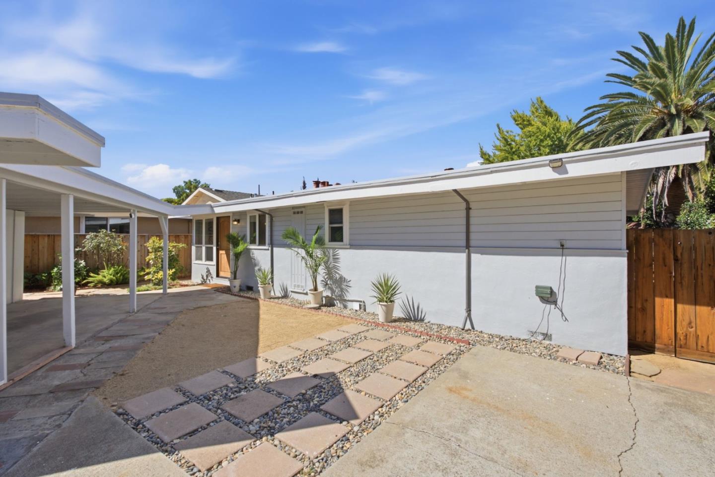 537 Mayellen AVE
