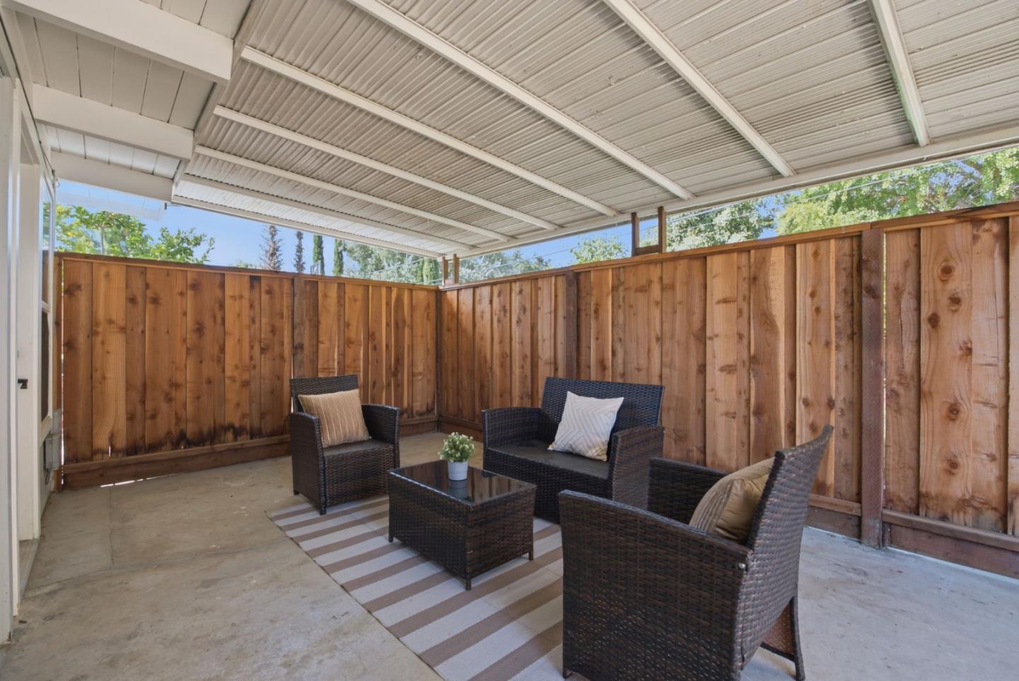 537 Mayellen AVE