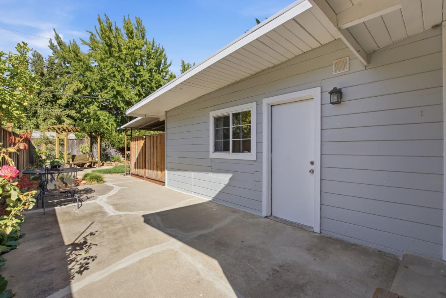 537 Mayellen AVE