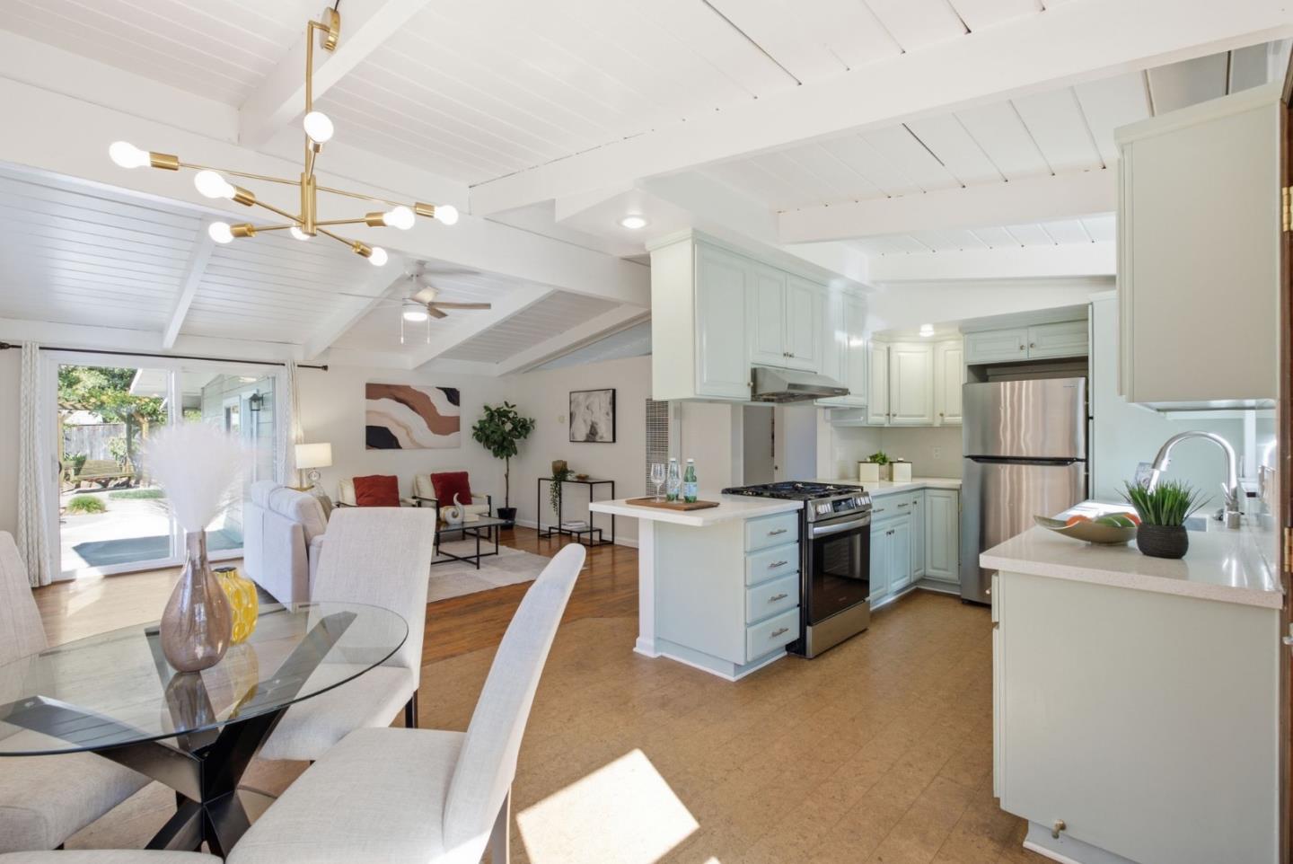 537 Mayellen AVE