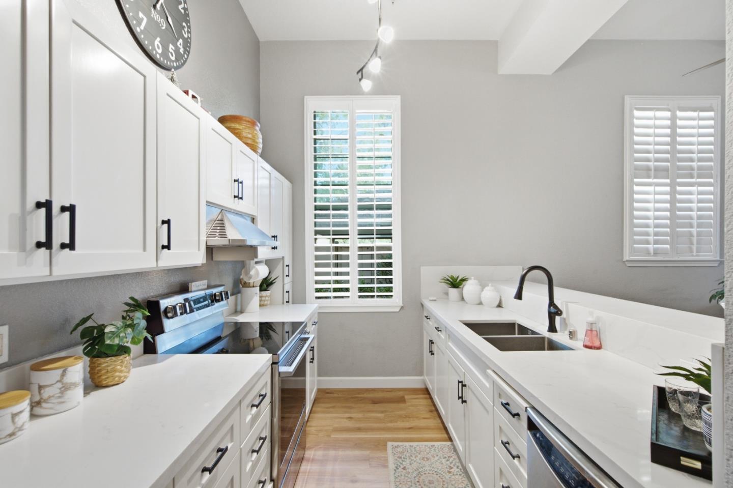 516 Martha ST 117
