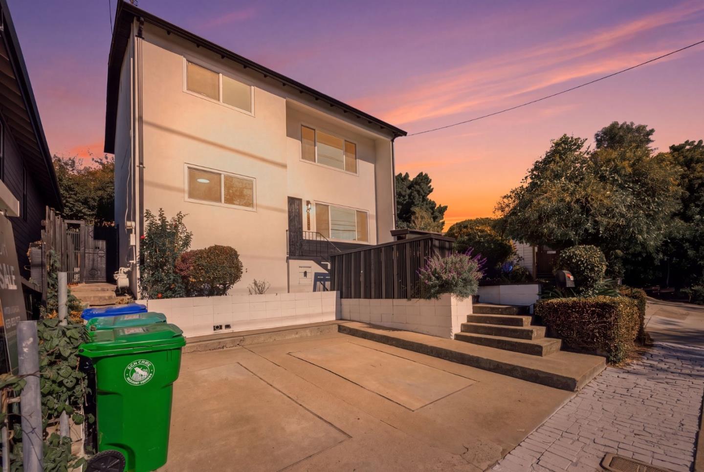 16522 Foothill BLVD