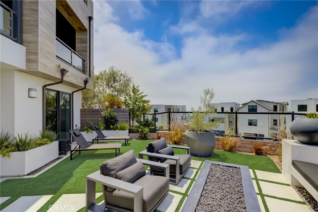 26268 Paseo Horizonte