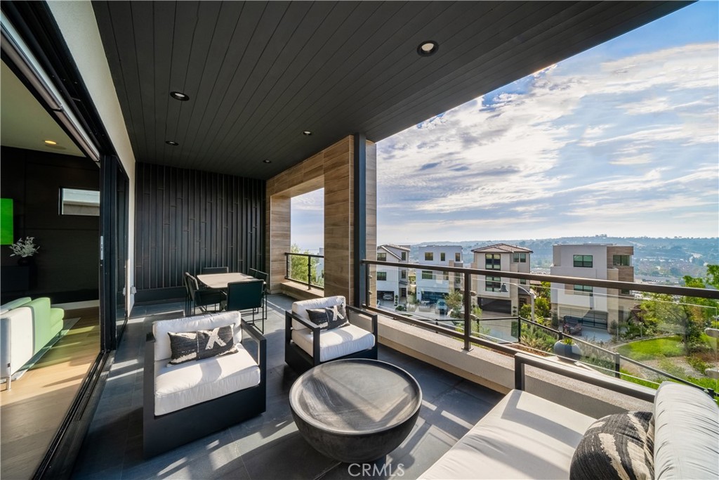 26268 Paseo Horizonte